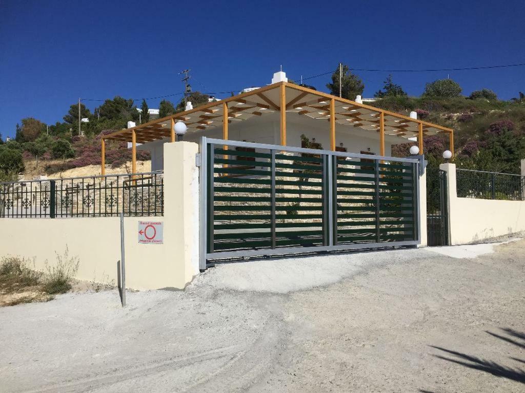 Villas Alexandros Petrino Kalamaki  Exterior foto